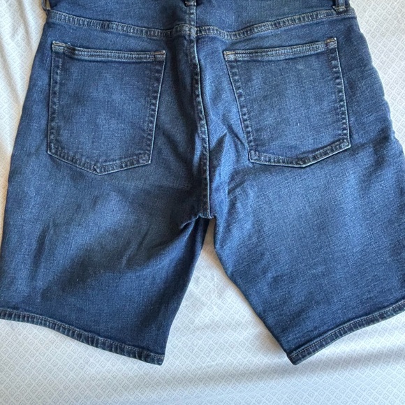 Men’s gap slim denim stretchy shorts 9” - Picture 3 of 3